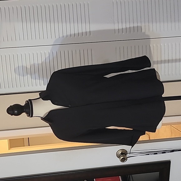 Doc & Amelia S Woman professional button-down blouse work top - Picture 3 of 11